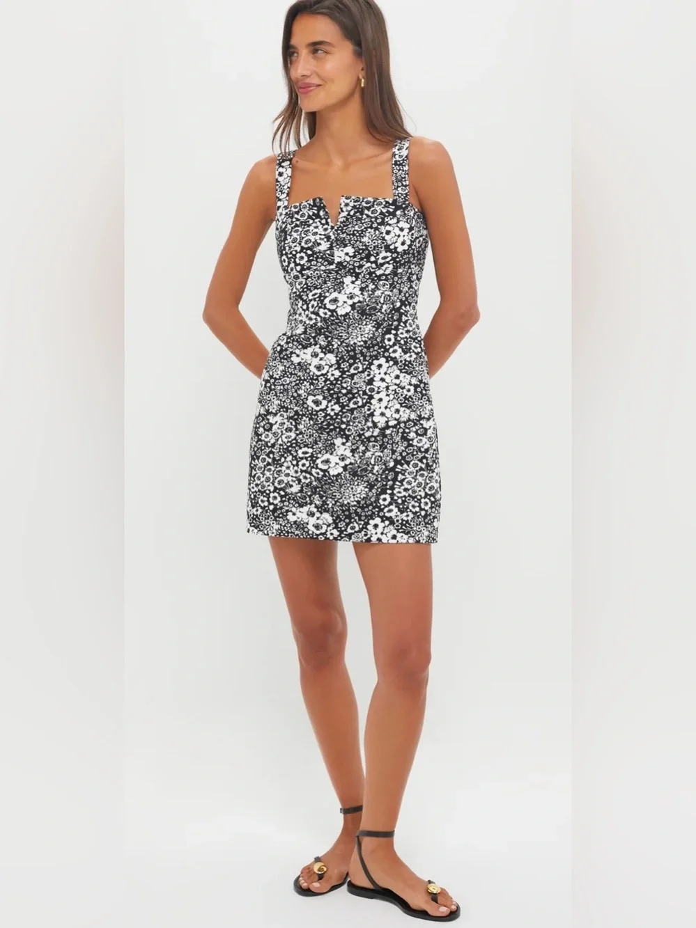 Hyacinth House Black white floral Gaia mini dress stretch preppy neutral M